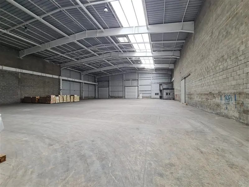 Vente Local d'activités 1 050 m² à 10 490 m² - Photo 1