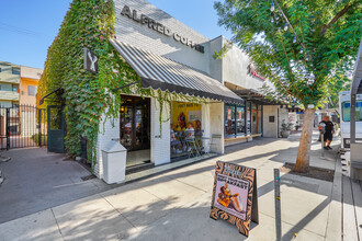 12073-12077 Ventura Pl, Studio City, CA for sale Building Photo- Image 1 of 18