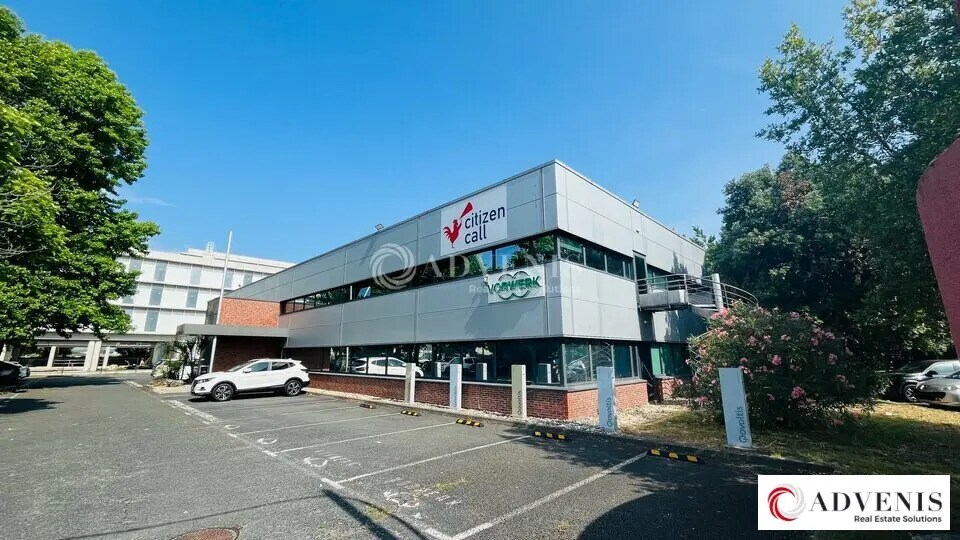 Office in Mérignac to rent - Building Photo - Image 2 of 2
