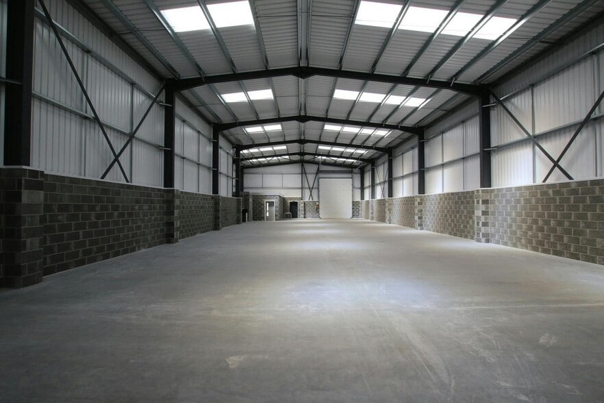 Hudson Ct, York to rent - Building Photo - Image 2 of 12