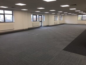 Landmark Ct, Leeds to rent Interior Photo- Image 2 of 4