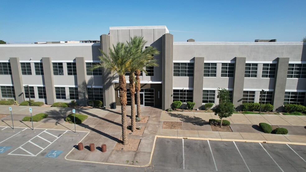 311 S Water St, Henderson, NV for rent - Building Photo - Image 3 of 7