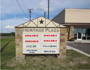 1431 E Broadway St, Cuero, TX for rent - Building Photo - Image 2 of 26