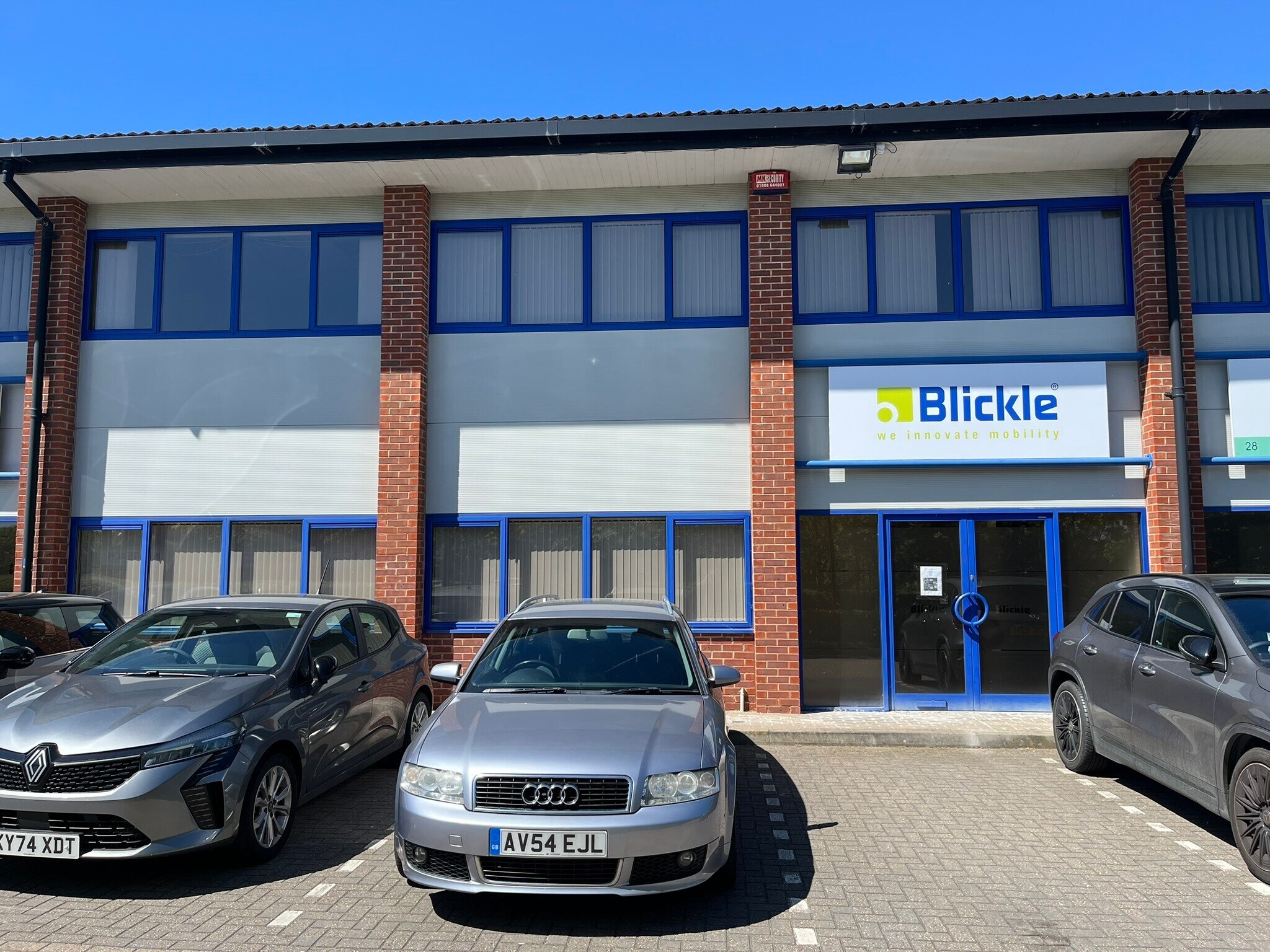 26-30 Vincent Av, Milton Keynes to rent Building Photo- Image 1 of 11