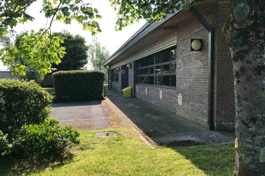 8B Cranmere Rd, Okehampton for sale - Building Photo - Image 2 of 12