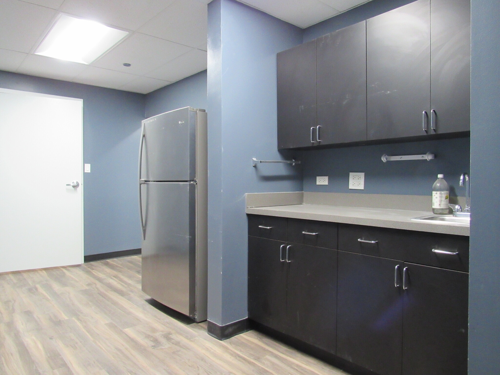 100 N LaSalle St, Chicago, IL to rent Interior Photo- Image 1 of 5