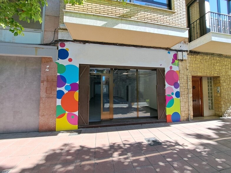 Retail in Alzira, Valencia to rent - Building Photo - Image 2 of 12