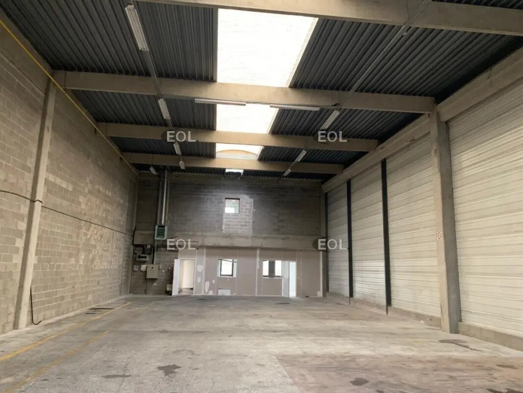 Light Industrial in Bonneuil-sur-Marne to rent Interior Photo- Image 1 of 4