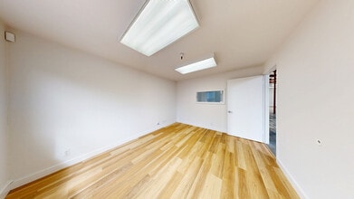 70 Glenn Way, San Carlos, CA to rent Matterport 3D Scan- Image 1 of 6