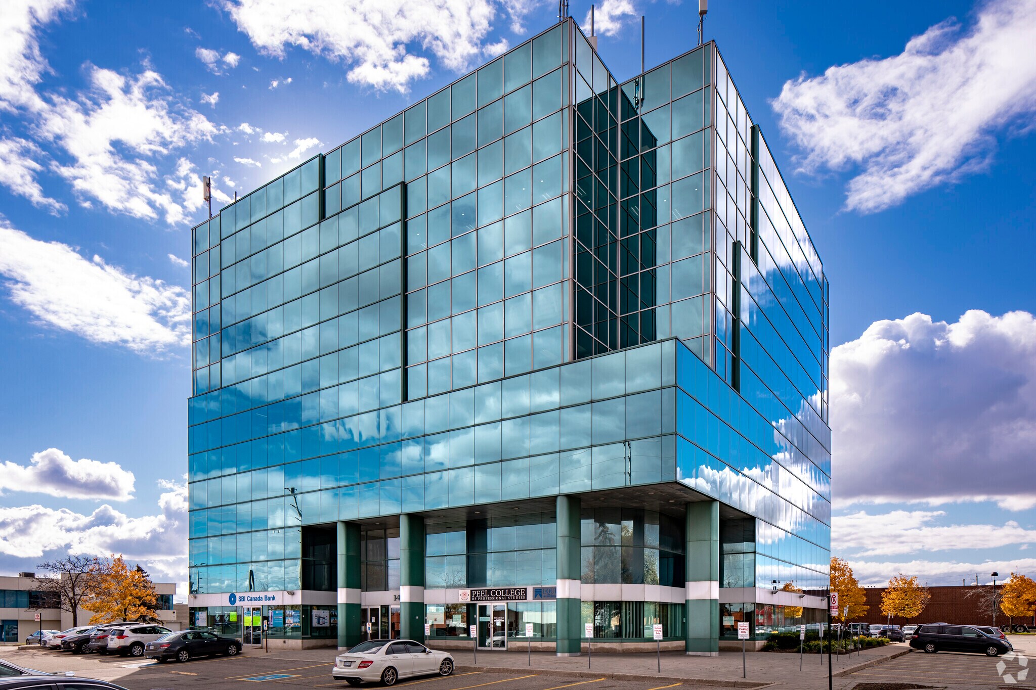 1450 Meyerside Dr, Mississauga, ON for sale Primary Photo- Image 1 of 8