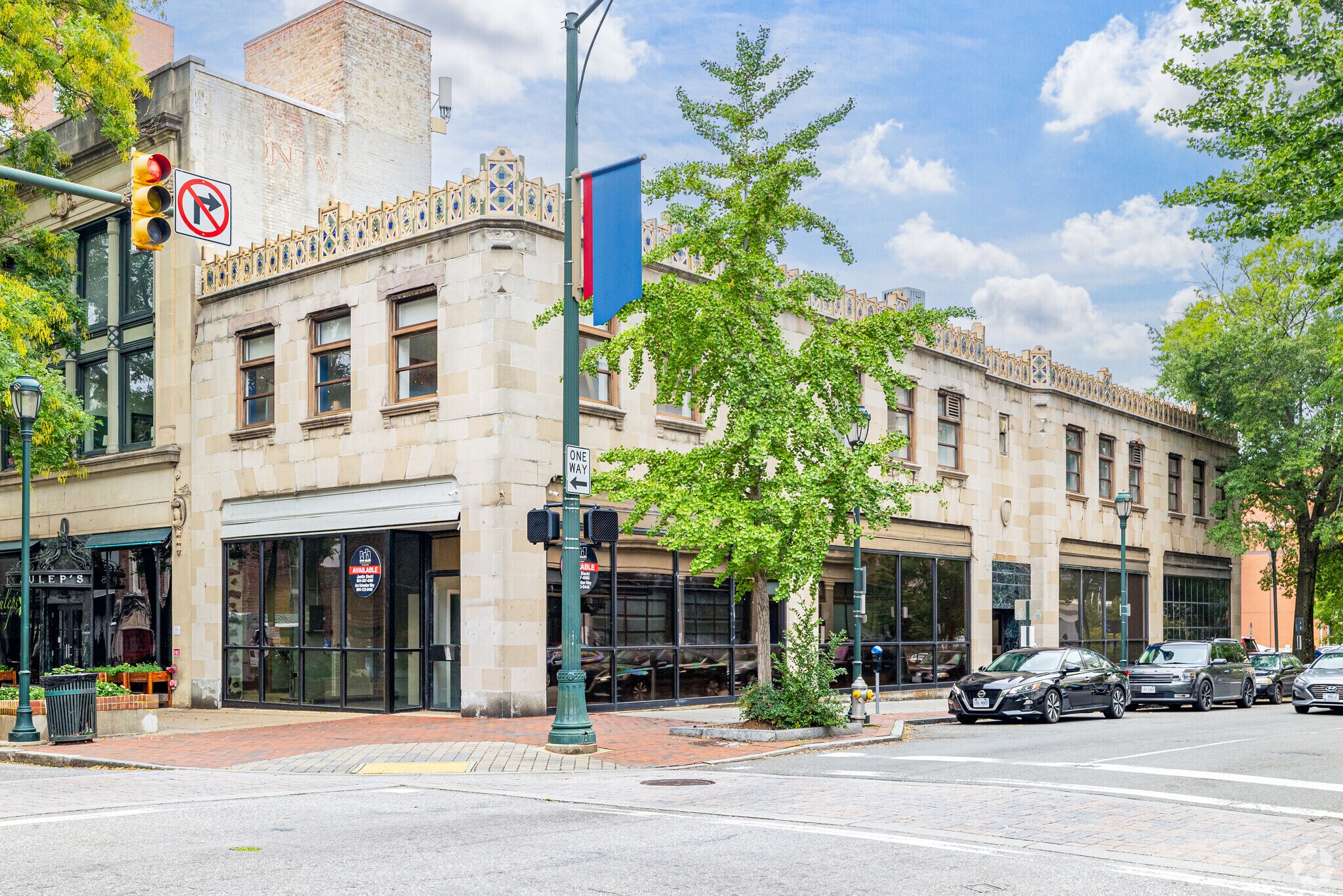 424 E Grace St, Richmond, VA to rent Building Photo- Image 1 of 146