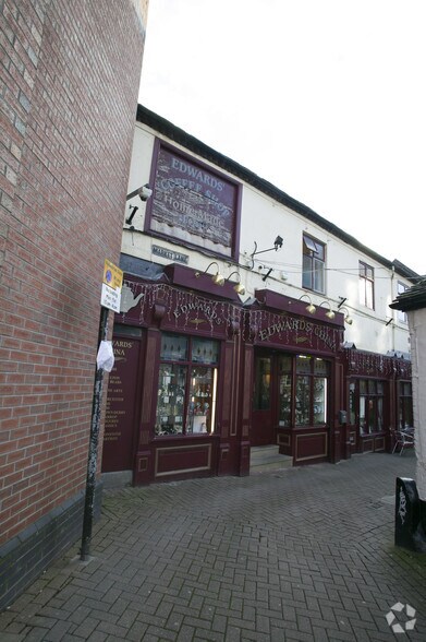 2-10 Market Ln, Stoke On Trent for sale - Primary Photo - Image 1 of 1