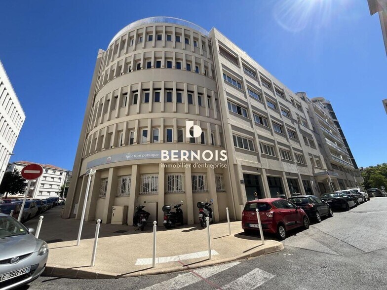 Office in Toulon to rent - Building Photo - Image 2 of 5