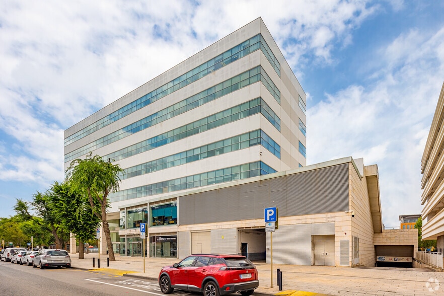 Co-working Space in Plaça de la Pau, 1, Cornellà de Llobregat to rent - Building Photo - Image 2 of 2