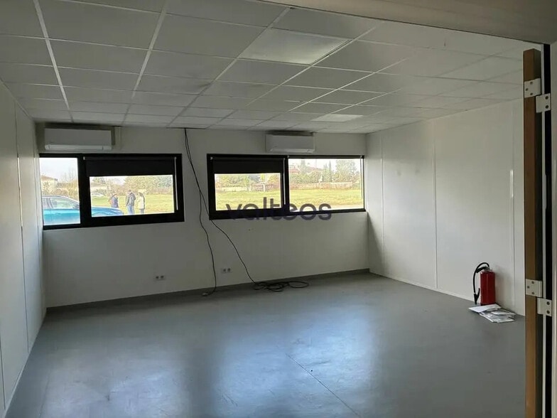 Office in Toulouse to rent - Building Photo - Image 2 of 11