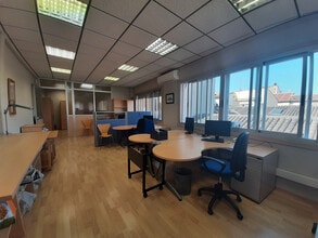 Office in Alcalá de Henares, Madrid to rent Interior Photo- Image 1 of 3