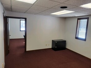 701 Lincolnway, Valparaiso, IN for rent Building Photo- Image 2 of 7