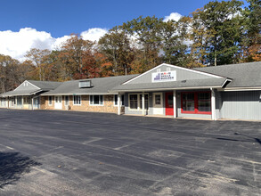 2557 SR 940, Pocono Summit, PA for rent Building Photo- Image 1 of 3