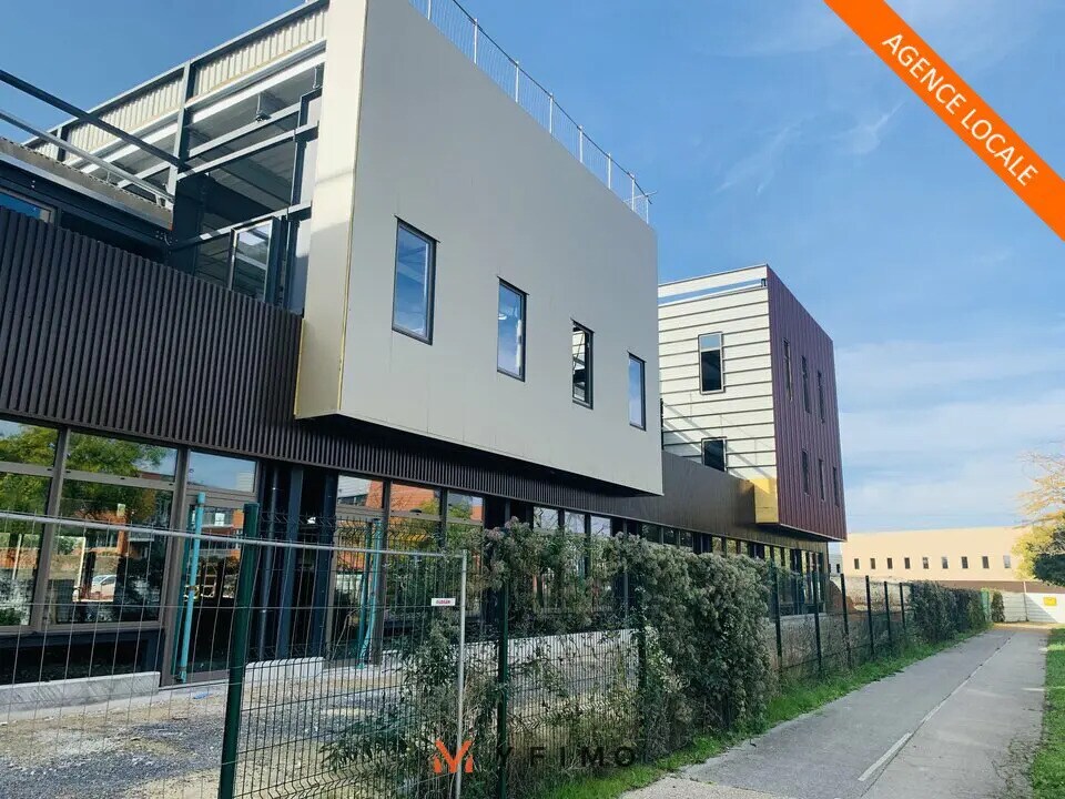 Location Local d'activités 1 490 m² - Photo 1