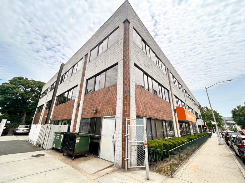 9920-9922 4th Ave, Brooklyn, NY for sale - Building Photo - Image 3 of 29