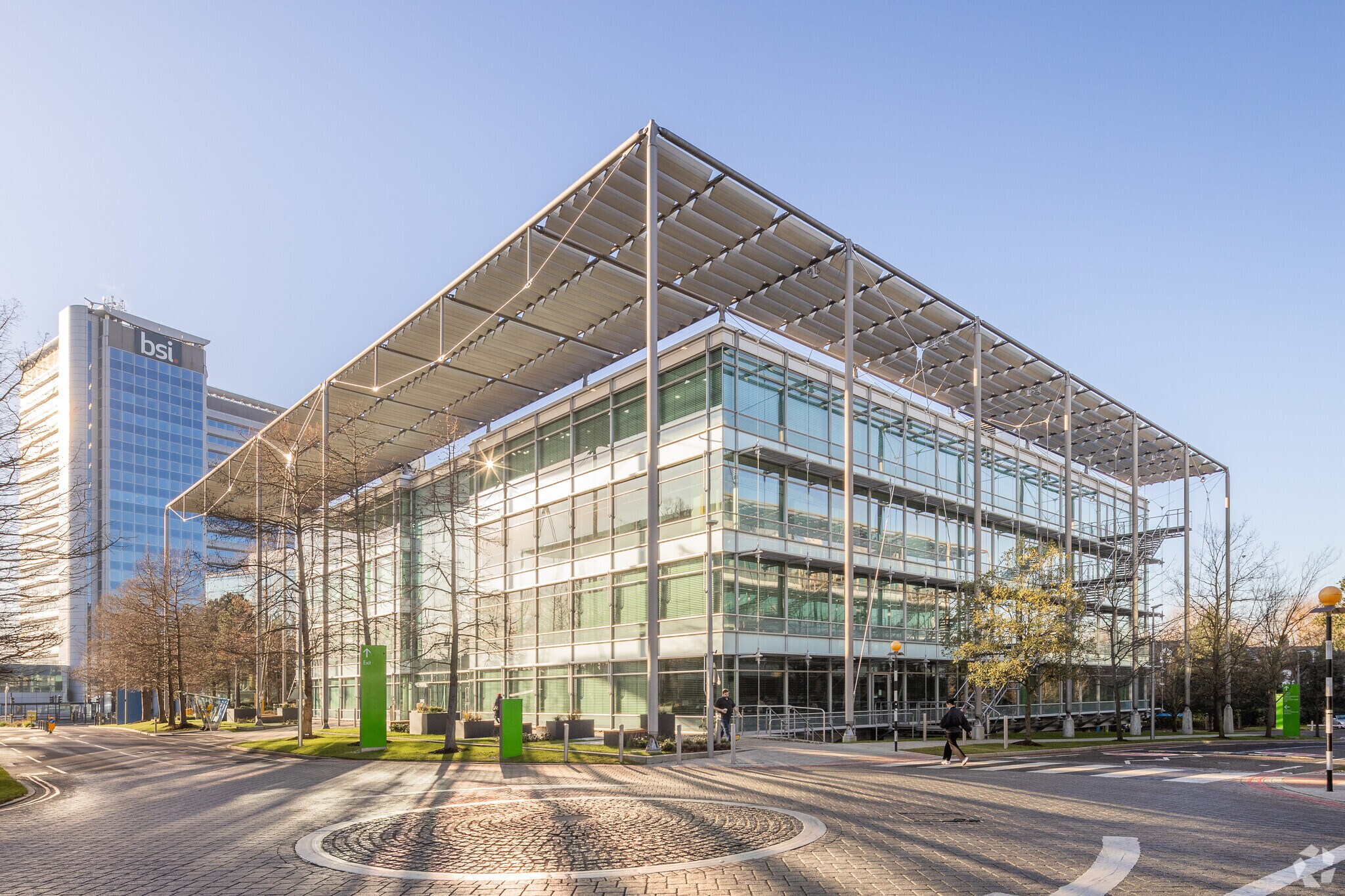 566 Chiswick High Rd, London for sale Primary Photo- Image 1 of 1