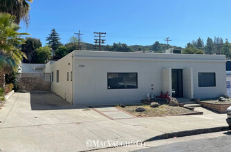 3730 Park Pl, Montrose, CA for sale Primary Photo- Image 1 of 1