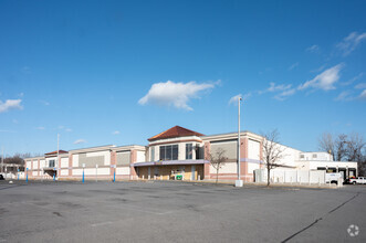 240 E Sandford Blvd, Mount Vernon, NY for rent Primary Photo- Image 1 of 7