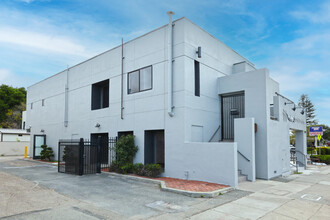 2421 Encinal Ave, Alameda, CA for rent Building Photo- Image 2 of 11