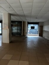 Retail in Tortosa, Tarragona to rent Interior Photo- Image 2 of 5