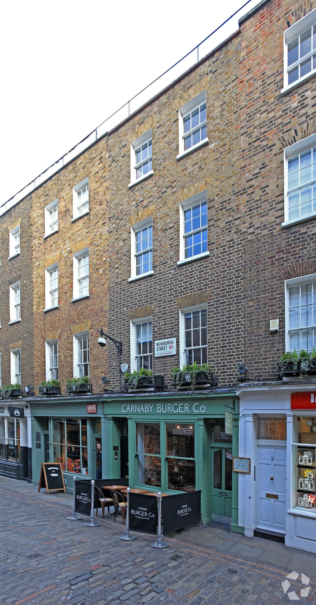 4 Newburgh St, London for sale Primary Photo- Image 1 of 1