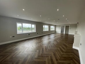 2 Vale Rd, Northfleet to rent Interior Photo- Image 2 of 9