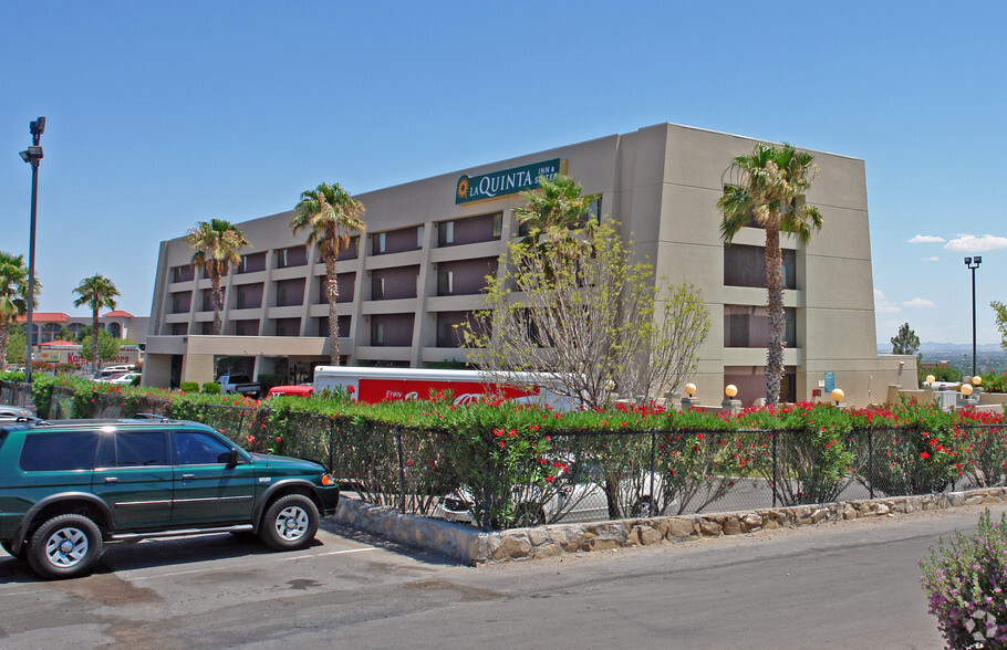 7944 E Gateway Blvd, El Paso, TX for sale - Primary Photo - Image 1 of 7