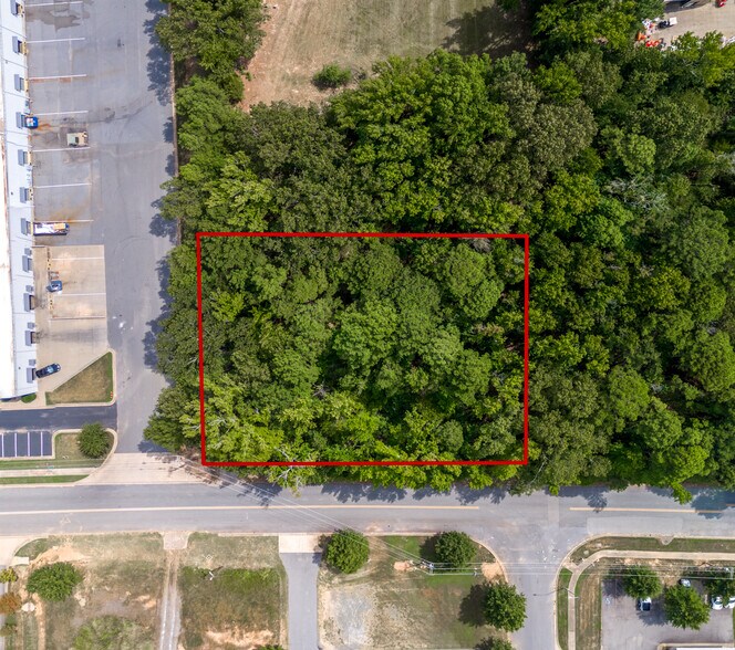 6910 Dewafflebakers Ln, North Little Rock, AR for sale - Building Photo - Image 1 of 1
