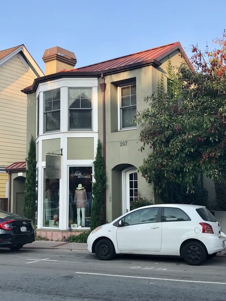 207 Monterey Ave, Capitola, CA for sale - Building Photo - Image 1 of 1