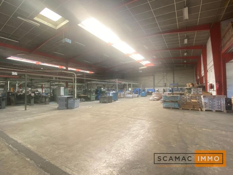 Industrial in MORANGIS to rent - Interior Photo - Image 3 of 6
