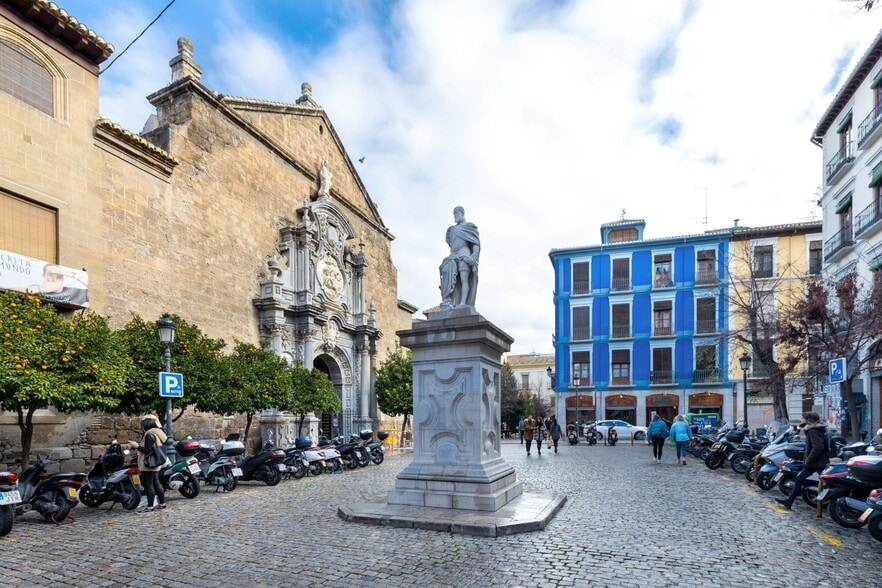 Office in Granada, Granada for sale - Building Photo - Image 3 of 17