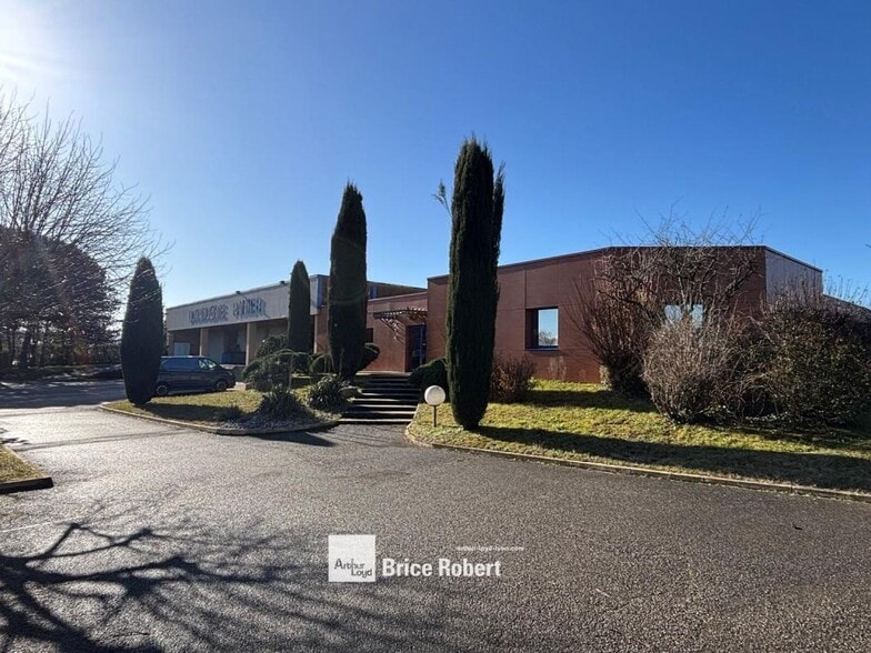 Light Industrial in Montagny for sale - Building Photo - Image 3 of 7