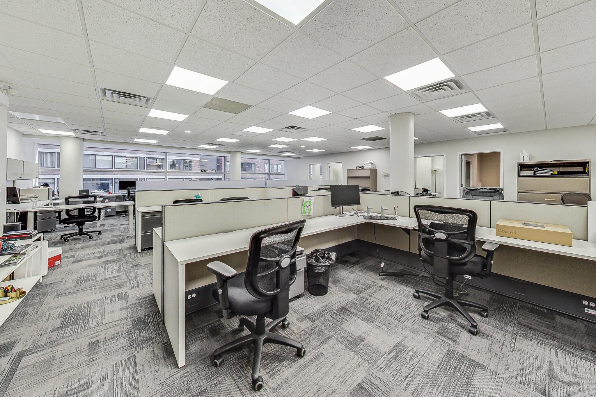 212 E Ohio St, Chicago, IL to rent Interior Photo- Image 1 of 13