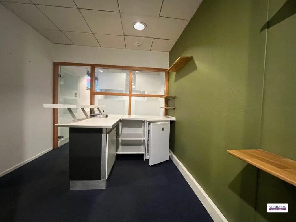 Location Bureaux 103 m² - Photo 1