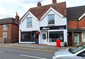 98-100 Wey Hl, Haslemere SRY - Commercial Property