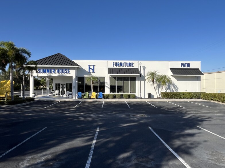 1892 SE Federal Hwy, Stuart, FL for sale - Building Photo - Image 2 of 12