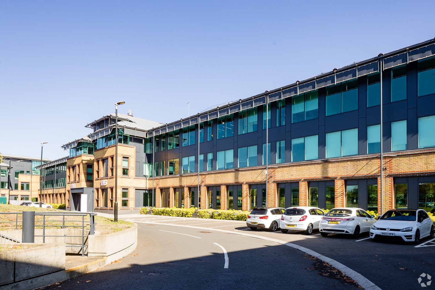 5 New Sq, Feltham for sale Building Photo- Image 1 of 1