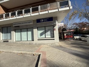 Office / Retail in Madrid, Madrid to rent Interior Photo- Image 1 of 22