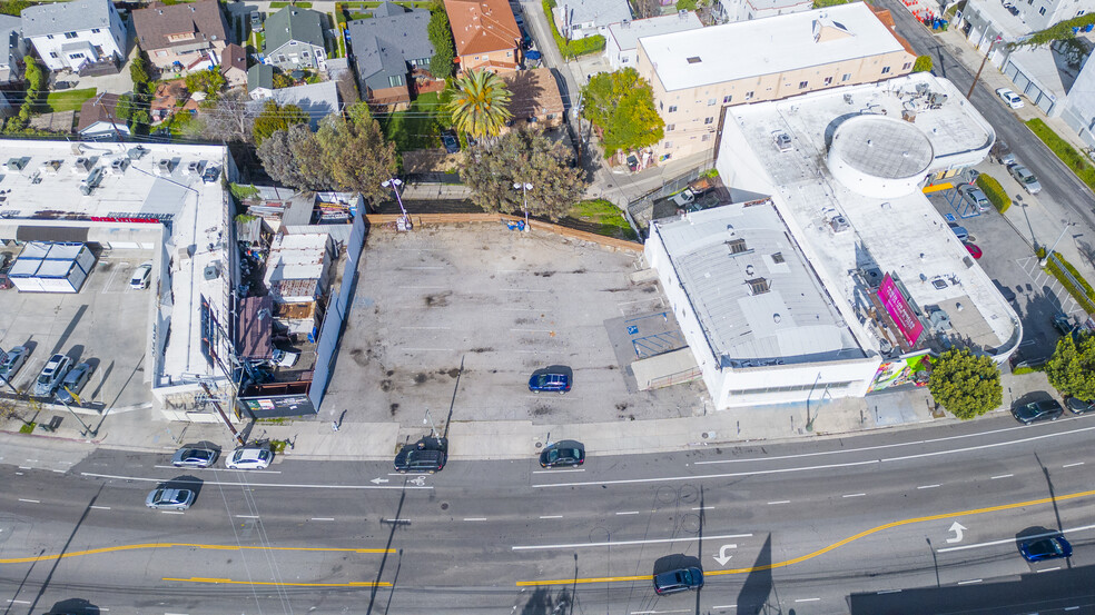 2515-2517 W Sunset Blvd, Los Angeles, CA for rent - Building Photo - Image 3 of 5