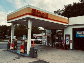 14801 County Road 5, Burnsville, MN to rent Building Photo- Image 1 of 8