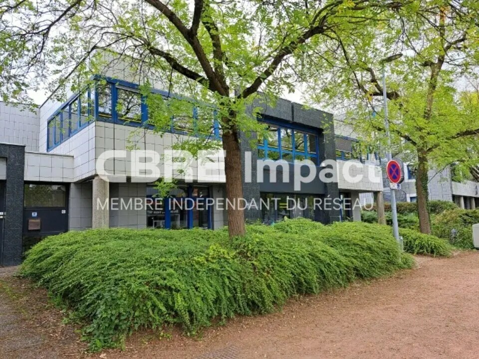 Vente Bureaux 660 m² - Photo 1