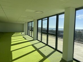 Office in Marseille to rent Interior Photo- Image 2 of 2