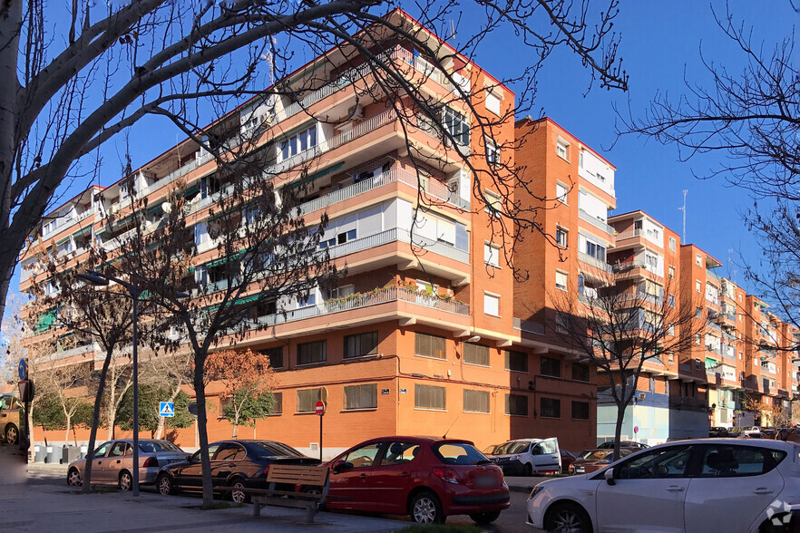 Calle Virgen de Icíar, 17, Alcorcón, Madrid for sale - Building Photo - Image 1 of 3