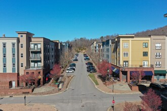 40 N Merrimon Ave, Asheville, NC for sale Primary Photo- Image 1 of 1