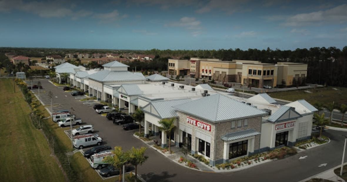 Vanderbilt Beach Rd, Naples 34119 UK